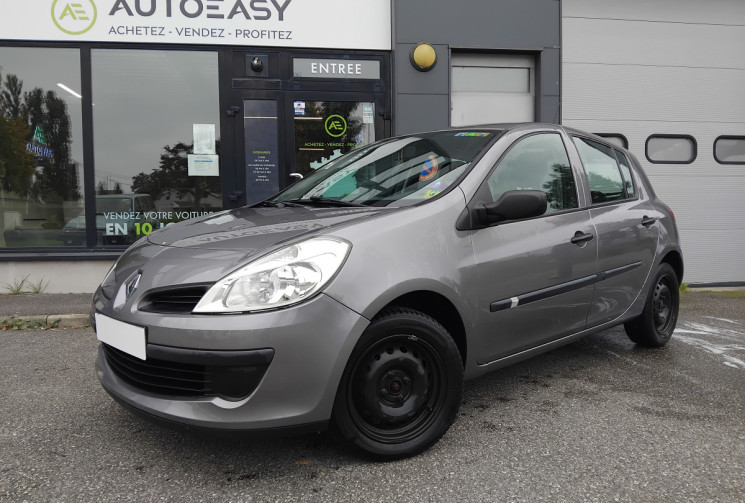 Renault Clio  III 1.5 DCI 68 cv - 5 Portes - Première Main