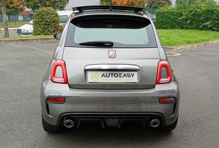 Abarth 500 1.4 16V T-JET 145 ch 595 / Toit ouvrant