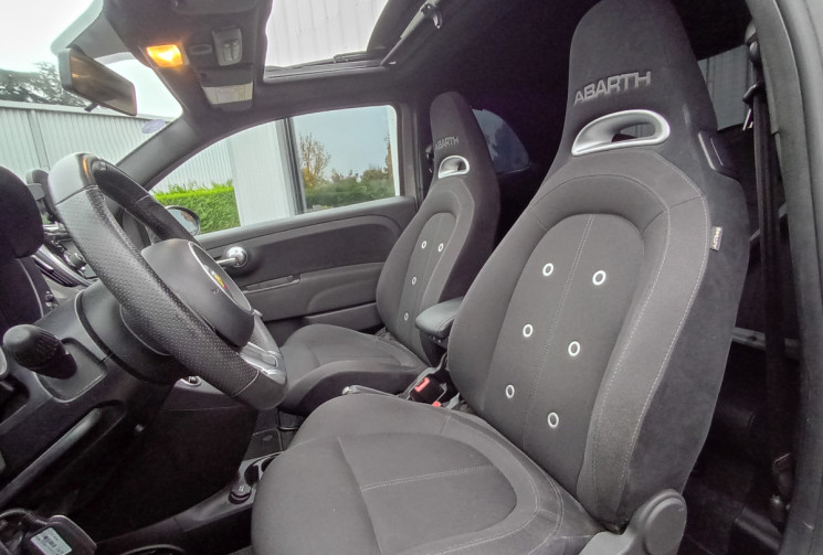 Abarth 500 1.4 16V T-JET 145 ch 595 / Toit ouvrant