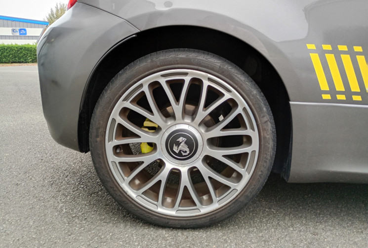 Abarth 500 1.4 16V T-JET 145 ch 595 / Toit ouvrant