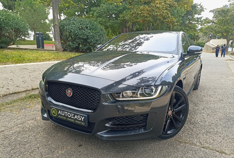 Jaguar XE 2.0L 180CH R-SPORT - BLACK PACK - ENTRETIEN A JOUR - ORG FRANCE