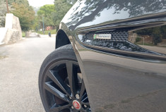 Jaguar XE 2.0L 180CH R-SPORT - BLACK PACK - ENTRETIEN A JOUR - ORG FRANCE