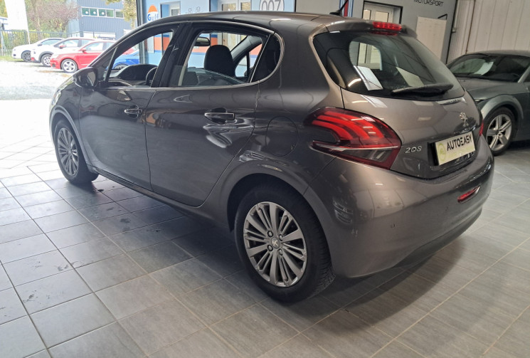 Peugeot 208 1.2 PureTech 110 ALLURE - SUPERBE - 2E MAIN - SUIVI GGE - DISTRI OK - GARANTIE -