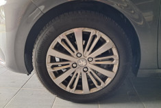Peugeot 208 1.2 PureTech 110 ALLURE - SUPERBE - 2E MAIN - SUIVI GGE - DISTRI OK - GARANTIE -