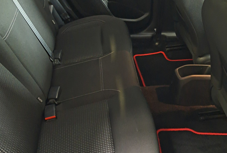 Peugeot 208 1.2 PureTech 110 ALLURE - SUPERBE - 2E MAIN - SUIVI GGE - DISTRI OK - GARANTIE -