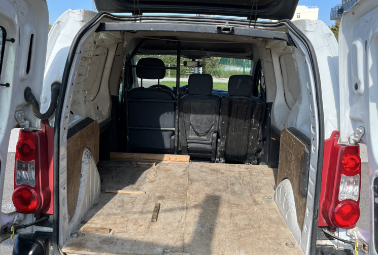 Peugeot Partner Utilitaire L1 600 Kg 1.6 HDi Fourgon 75 cv