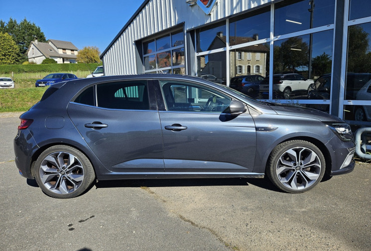 Renault Megane IV 1.5 BLUE DCI 115 GT LINE