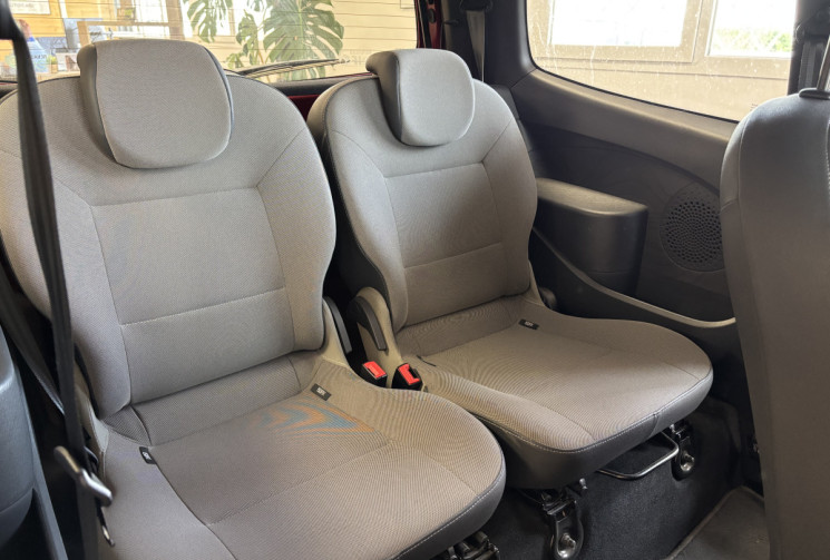 Renault Twingo 1.2 i 16V LEV 75 RIVE GAUCHE / KIT DISTRIBUTION OK /CLIM AUTO