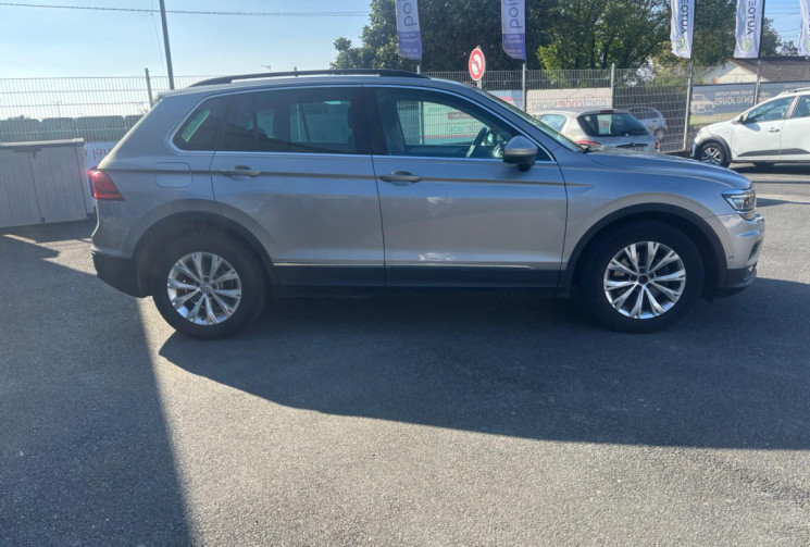 Volkswagen Tiguan 115 CV 2 TDI  / CAR PLAY / CAMERA RECUL / GARANTIE 12 MOIS 