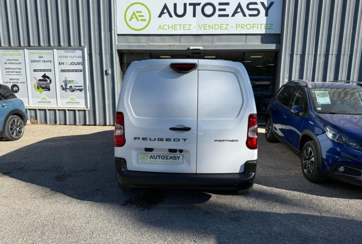 Peugeot Partner 100 cv  PACK PREMIUM CONNECT  18 000 km !!!!