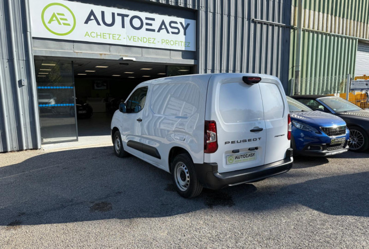 Peugeot Partner 100 cv  PACK PREMIUM CONNECT  18 000 km !!!!