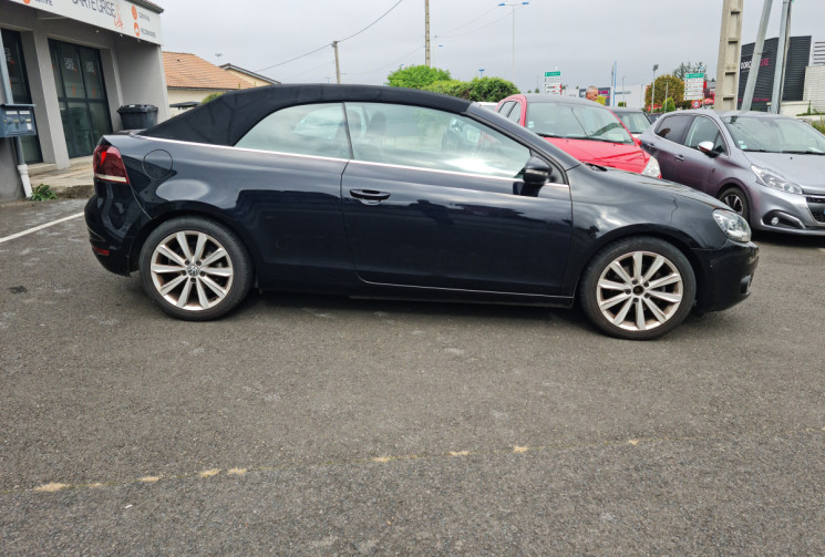 Volkswagen Golf 1.6 TDI 105 CH CARAT
