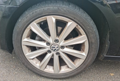 Volkswagen Golf 1.6 TDI 105 CH CARAT