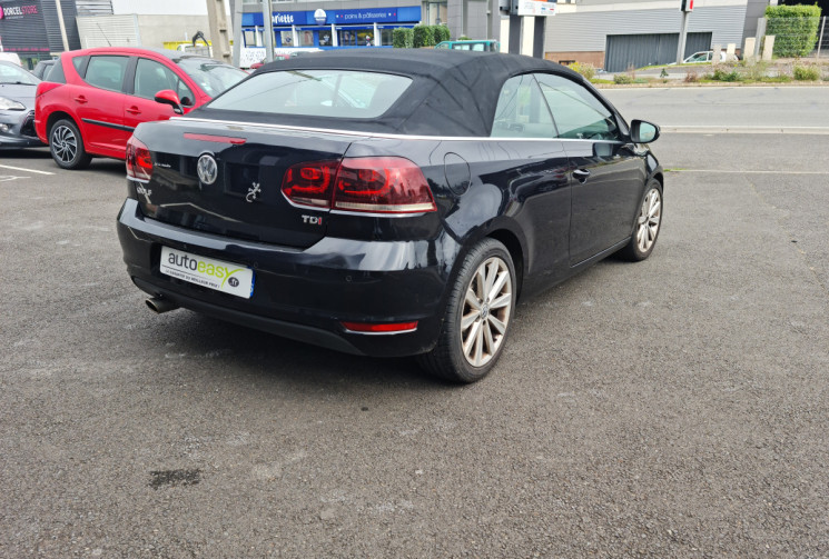 Volkswagen Golf 1.6 TDI 105 CH CARAT