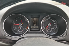 Volkswagen Golf 1.6 TDI 105 CH CARAT