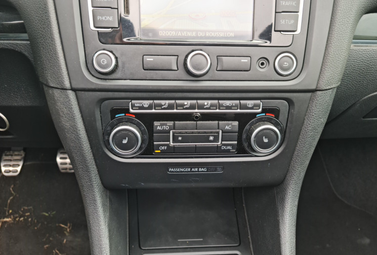 Volkswagen Golf 1.6 TDI 105 CH CARAT