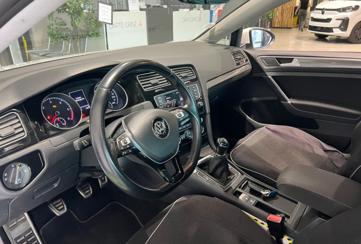 Volkswagen Golf 1.6 TDI 105 CH Allstar 1ERE MAIN