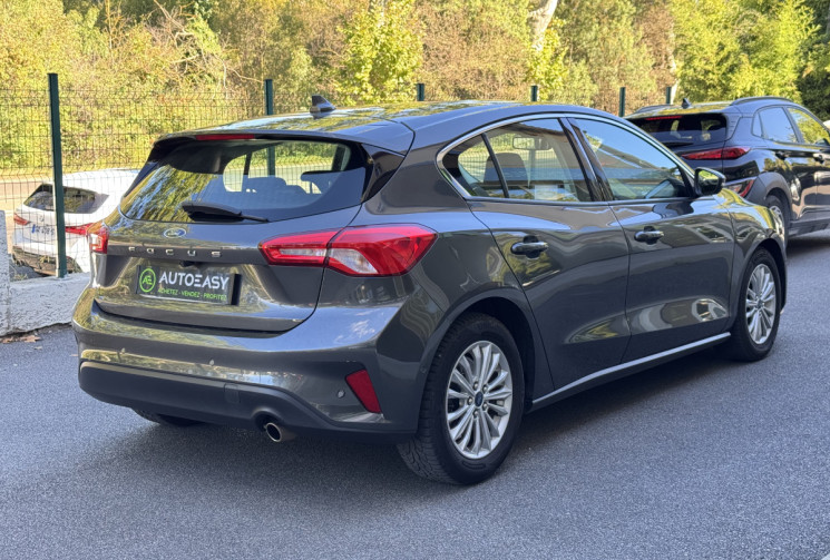 Ford Focus TITANIUM 1.0 SCTi EcoBoost 125 ch / Carplay / Camera / Sieges et volant chauffants