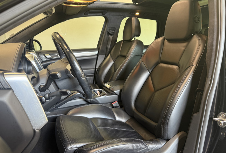 Porsche Cayenne II (958) Turbo + OPTIONS / SUIVI COMPLET PORSCHE