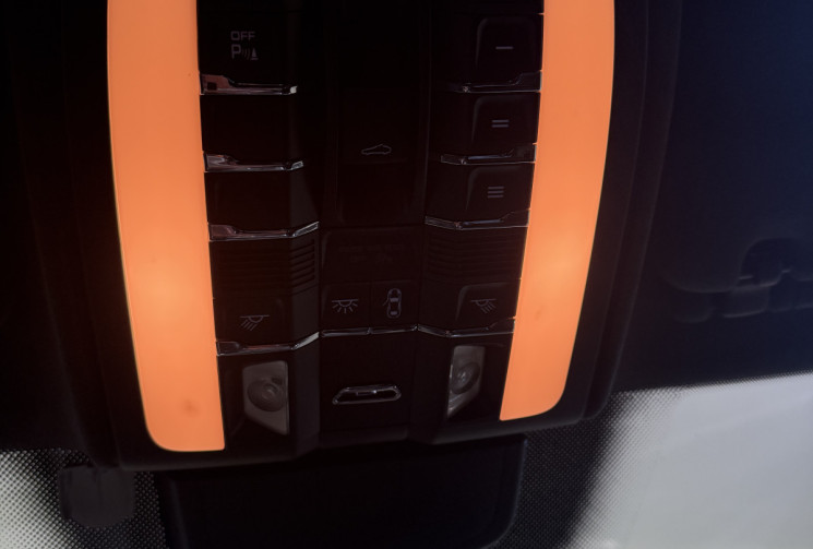 Porsche Cayenne II (958) Turbo + OPTION 
