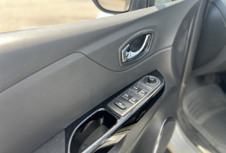 Renault Captur  I 1.5 dCi eco2 EDC6 S&S 90 cv INTENS