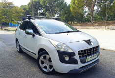 Peugeot 3008 1.6hdi 115ch Allure - Attelage - Toit pano - Tête haute - Distrib à jour.