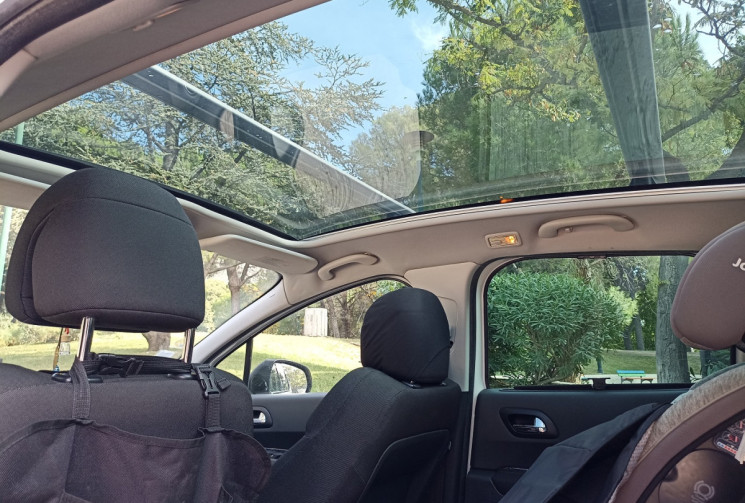 Peugeot 3008 1.6hdi 115ch Allure - Attelage - Toit pano - Tête haute - Distrib à jour.