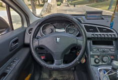 Peugeot 3008 1.6hdi 115ch Allure - Attelage - Toit pano - Tête haute - Distrib à jour.