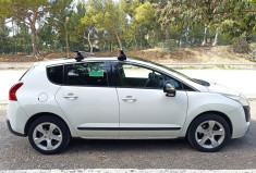 Peugeot 3008 1.6hdi 115ch Allure - Attelage - Toit pano - Tête haute - Distrib à jour.