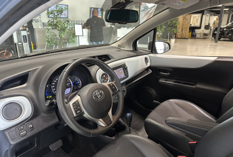 Toyota Yaris HSD 100h STYLE 5p 1ERE MAIN HYBRID