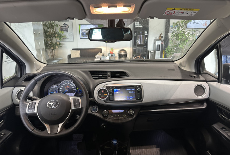 Toyota Yaris HSD 100h STYLE 5p 1ERE MAIN HYBRID