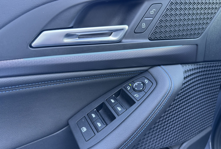 BMW Série 2 ActiveTourer 218i 136ch M Sport DKG7 / TOIT OUVRANT / CARPLAY / CAMERA 360 / HAYON ELEC