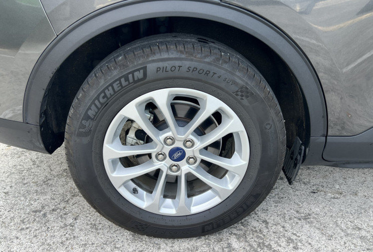 Ford Kuga  2.5 Duratec 190 FHEV Titanium BVA 4x2 / Caméra / Keyless / Carplay 