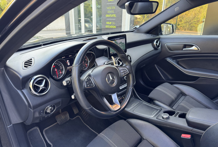 Mercedes GLA 200d 2.1 136 7G-DCT 136 SENSATION / Toit ouvrant / Camera / Garantie 06/2026
