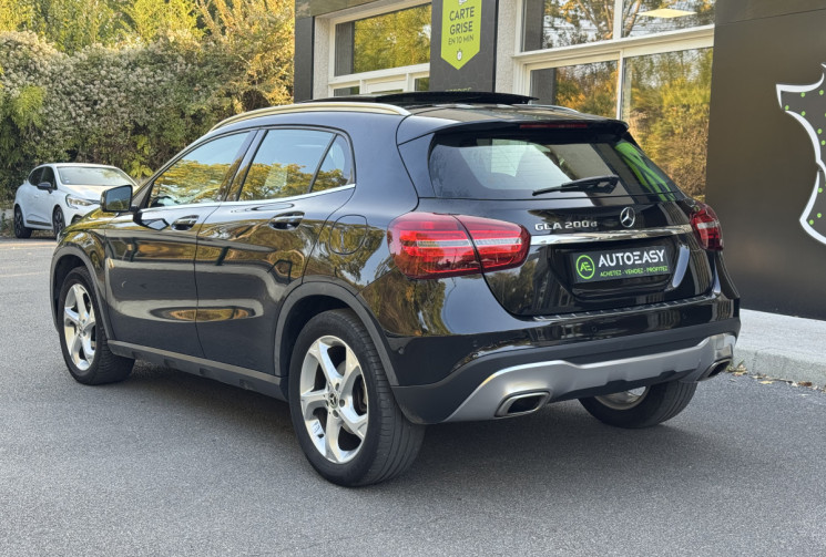 Mercedes GLA 200d 2.1 136 7G-DCT 136 SENSATION / Toit ouvrant / Camera / Garantie 06/2026