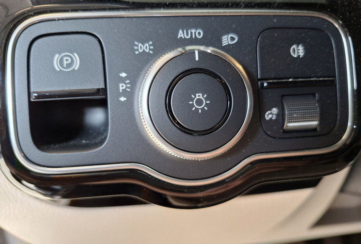 Mercedes CLA 200 163 Progressive Line 7G-DCT GARANTIE 6 MOIS