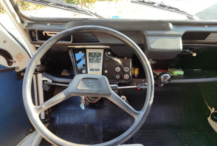 Citroën 2CV 29ch France 3