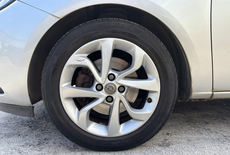 Opel Corsa 1.4 TURBO 100 GRAPHITE