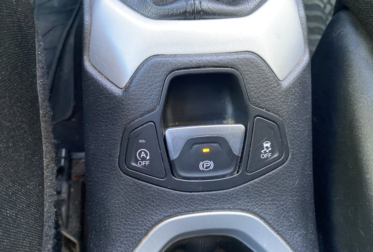 Jeep Renegade 1.6 CRD 120 ch LONGITUDE / Entretien et distribution à jour / Garantie 6 mois