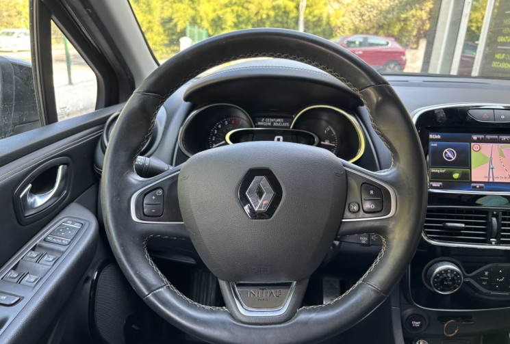 Renault Clio IV 4 Initiale Paris 1.2 Tce 120 ch / Cuir chauffant / Camera / Bose / LED