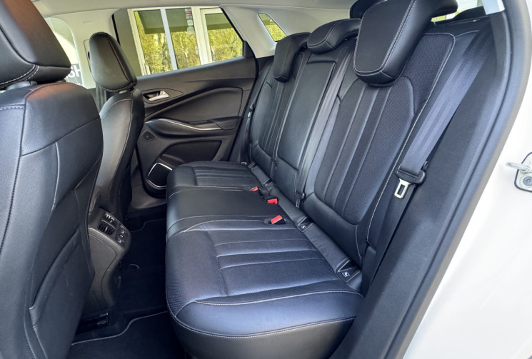 Opel Grandland X Ultimate TURBO 130 ch BVA6 / Full Options / Entretien complet Opel