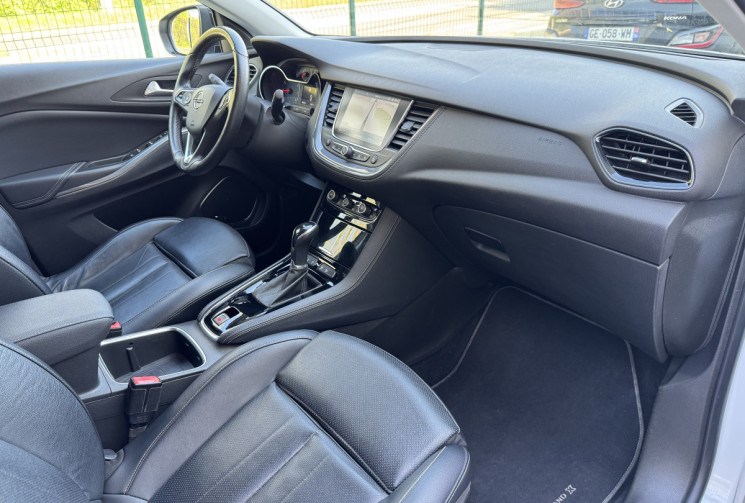 Opel Grandland X Ultimate TURBO 130 ch BVA6 / Full Options / Entretien complet Opel