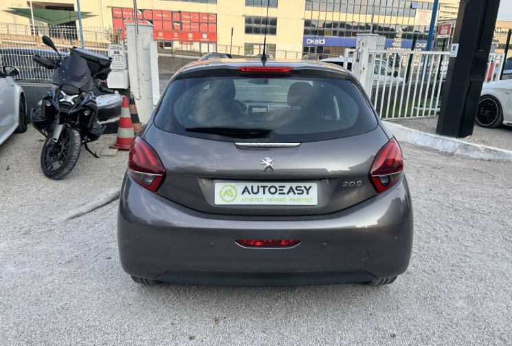 Peugeot 208 (2) 1.2 PURETECH 82 Ch ALLURE 5P * CARPLAY * GPS