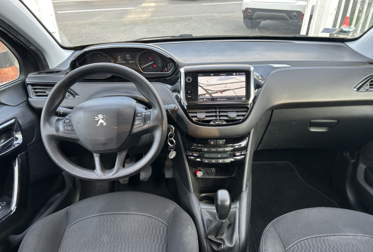 Peugeot 208 (2) 1.2 PURETECH 82 Ch ALLURE 5P * CARPLAY * GPS