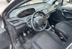 Peugeot 208 (2) 1.2 PURETECH 82 Ch ALLURE 5P * CARPLAY * GPS
