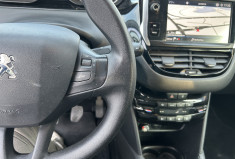 Peugeot 208 (2) 1.2 PURETECH 82 Ch ALLURE 5P * CARPLAY * GPS