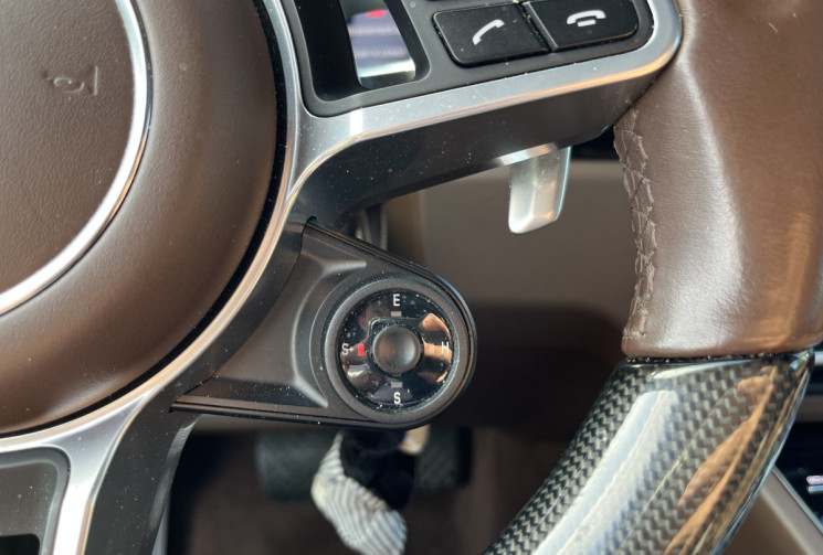 Porsche Cayenne III (9YB) 3.0 V6 462ch E-Hybrid