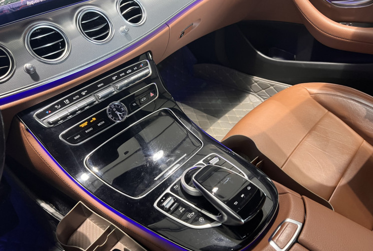 Mercedes CLASSE E  220 D 195 CH AMG LINE