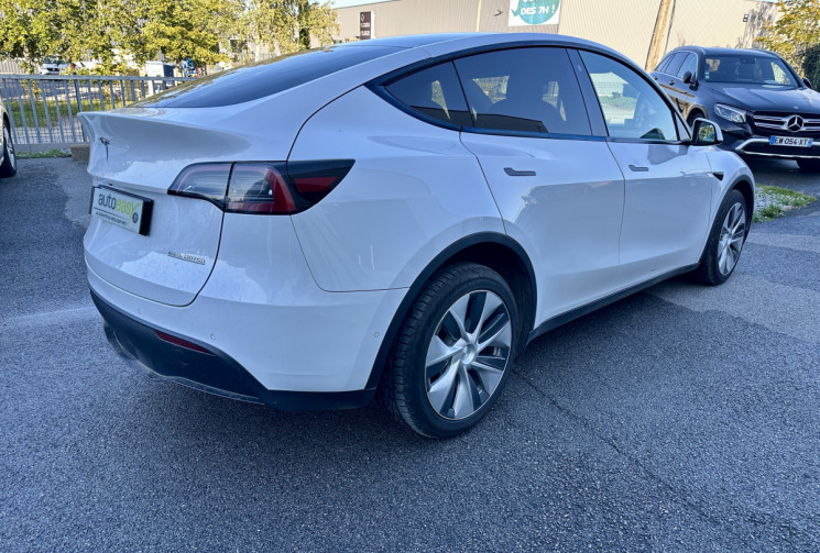 Tesla Model Y Maximum Range AWD 514 cv Boîte auto