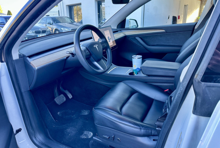 Tesla Model Y Maximum Range AWD 514 cv Boîte auto